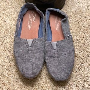 Toms slip-ons